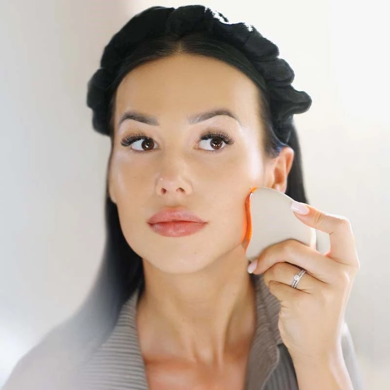 Neno Beauty AURI 5-in-1 Gesichts- und Halsstraffungsgerät