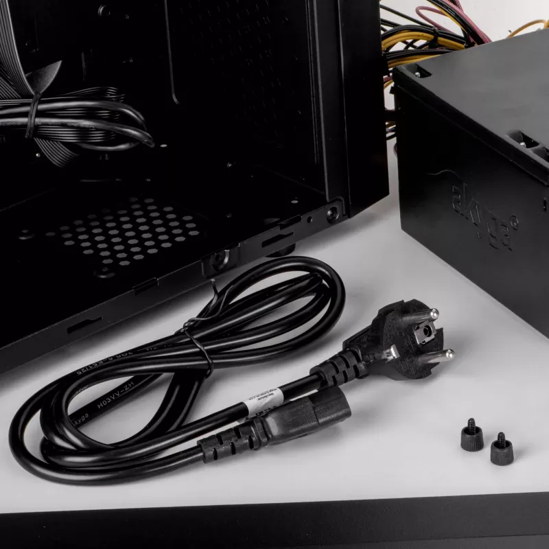 Akyga AK-PC-05A Netzkabel CEE 7/7 auf IEC C13, 5 m, schwarz