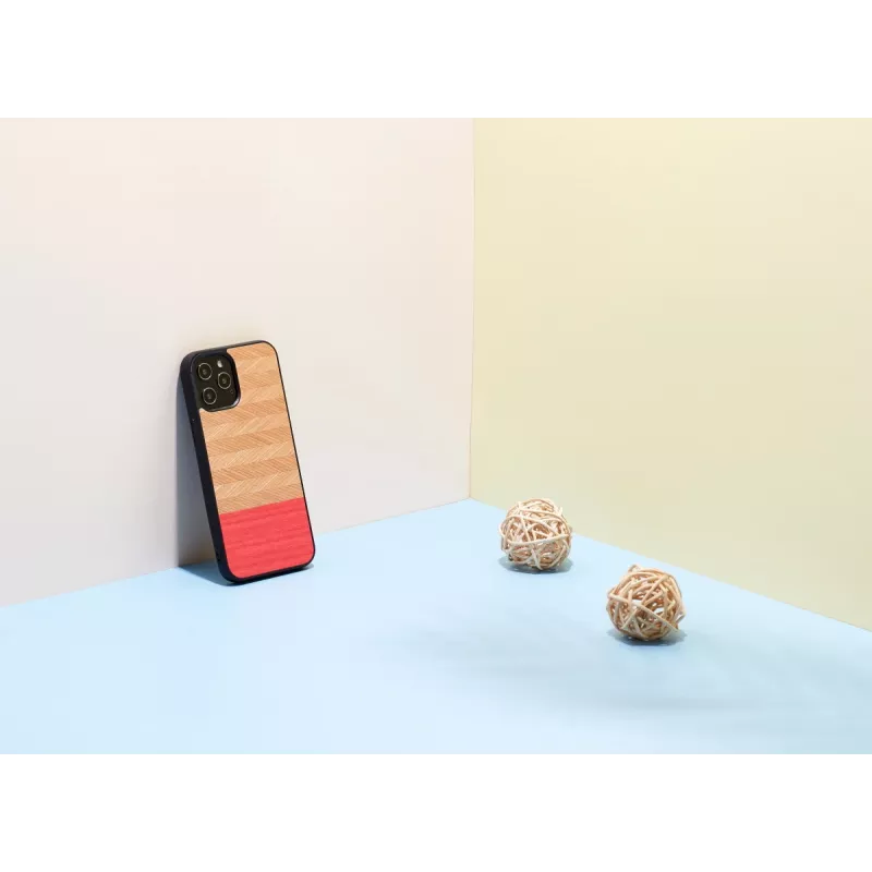 Schutzhülle man and wood für iPhone 12 Pro Max — Herringbone Azalea Schwarz