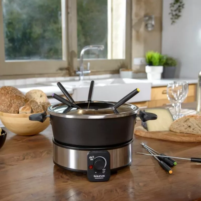 Fondue-Set Taurus FF2 2 L für 8 Personen, Edelstahlgehäuse, 1000 W, 230 V, schwarz/silber