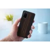 Schutzhülle für Samsung Galaxy S20+ — Mann und Holz — Ebenholz Schwarz