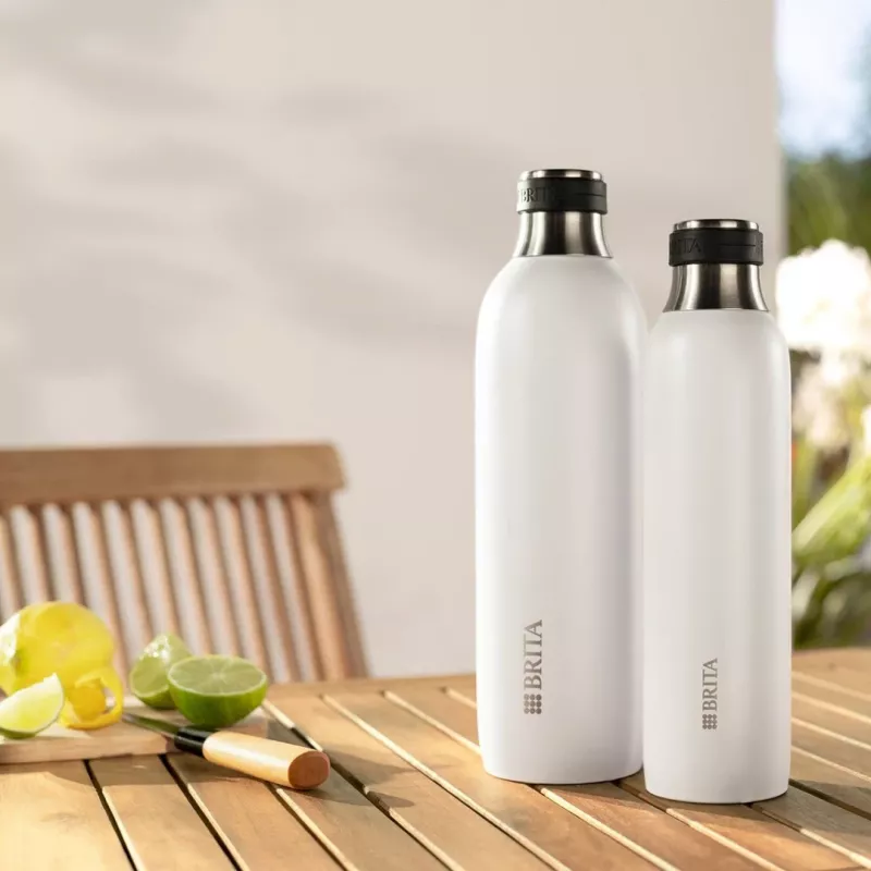 Brita sodaTRIO 1046735 Karbonisiererflasche, Edelstahl, 1 l, weiß