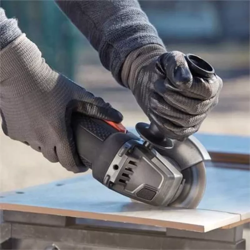 Winkelschleifer Black & Decker BEG220, 900 W, 125 mm Scheibe, 12.000 U/min, M14 Spindel, 2 m Kabel