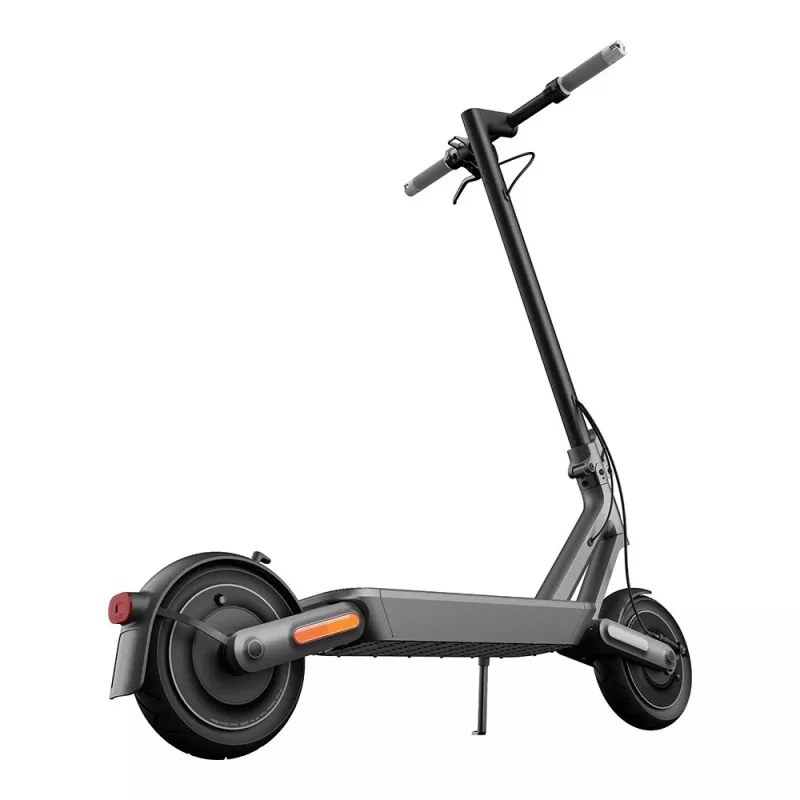 Klassischer Roller Xiaomi E-Scooter 4 Ultra 20 km/h 12000 Ah