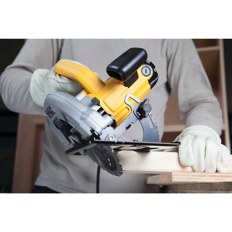 DeWALT DWE560 Handkreissäge, 1350 W, 184 mm Sägeblatt, 5500 U/min, gelb/schwarz