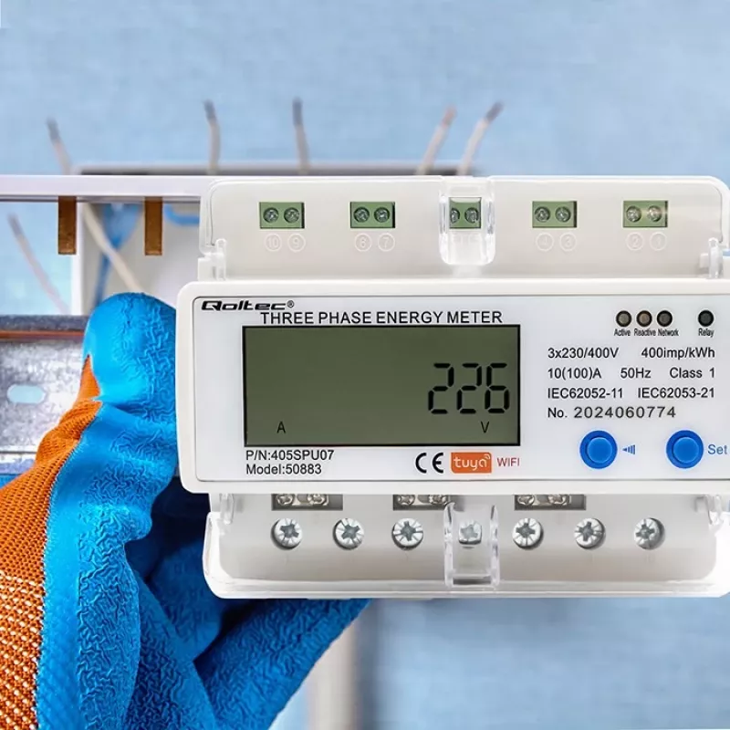 Dreiphasen-Energiezähler QOLTEC 50883 Wi‑Fi 400V mit LCD-Anzeige