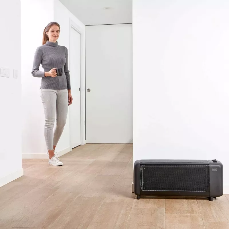 Mikrothermischer Heizstrahler Black+Decker BXMRA1500E