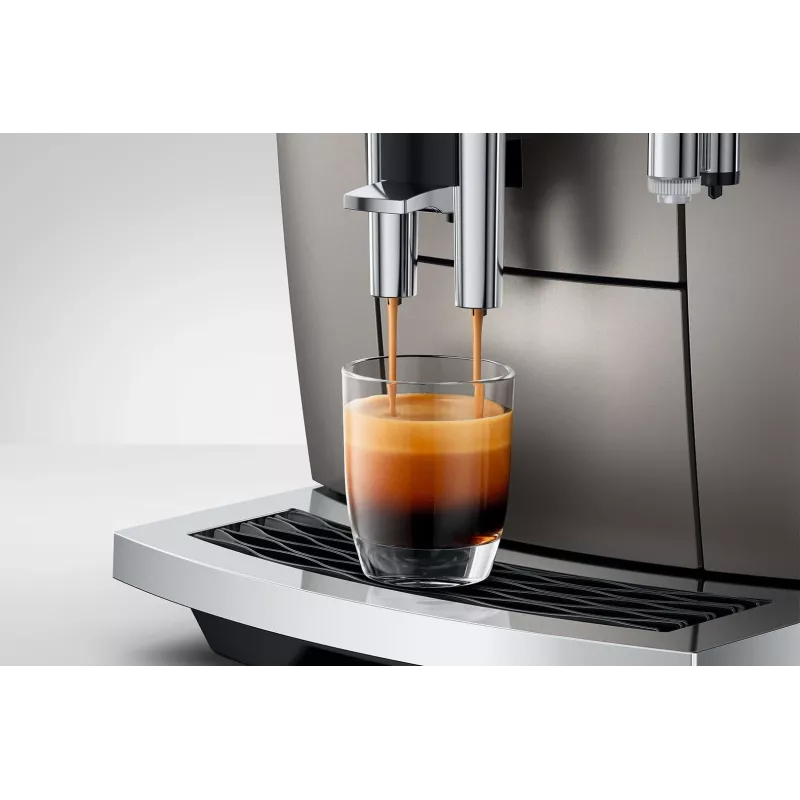 Espressomaschine JURA E8 Vollautomat 1,9 l Silber – 15 bar, 3,5-Zoll-Display, Mahlwerk, Milchaufschäumer