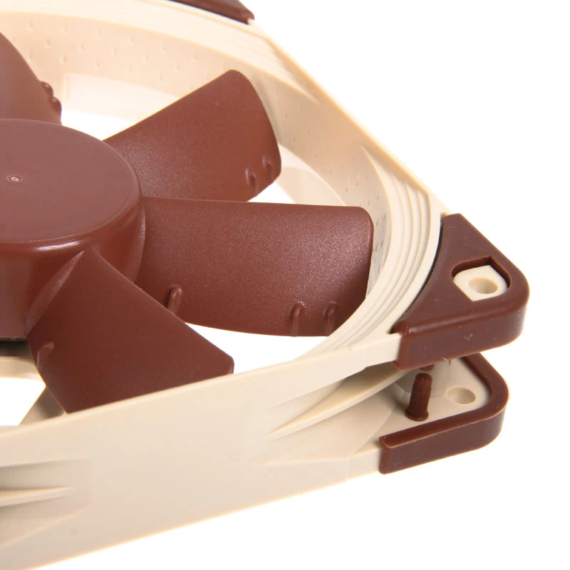 Noctua NF-S12A FLX Gehäuselüfter, 120 mm, 12 V, 3-Pin, 700–1200 U/min, 107,5 m³/h, 7,4–17,8 dB, SSO2-Lager, braun