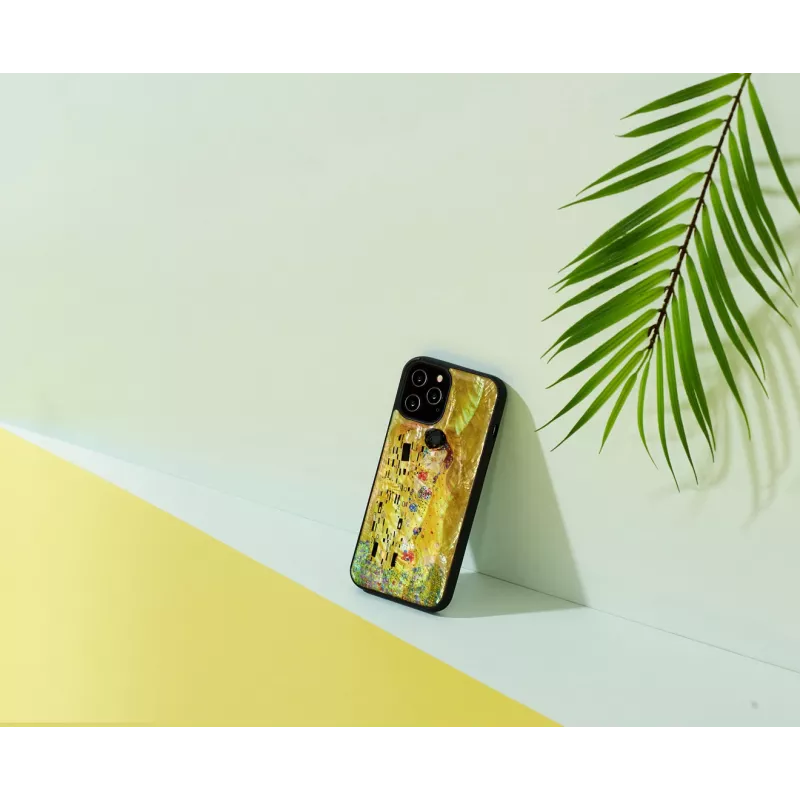 iKins Schutzhülle für Apple iPhone 12 Pro Max – schwarz, Kuss-Design