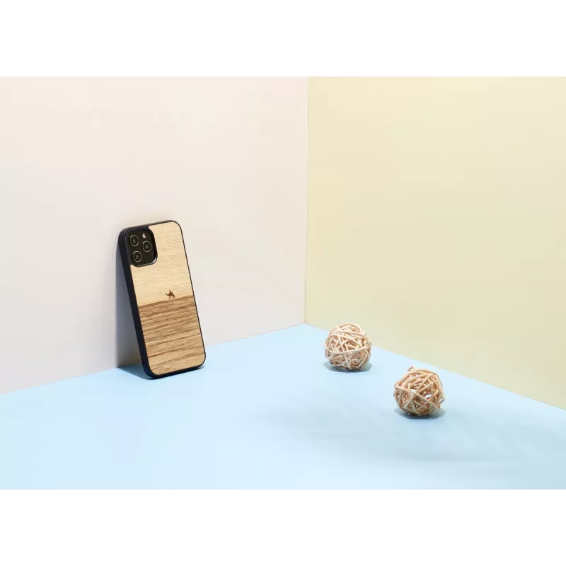 Handyhülle man and wood für iPhone 12 Pro Max Terra Schwarz — schützende Rückabdeckung