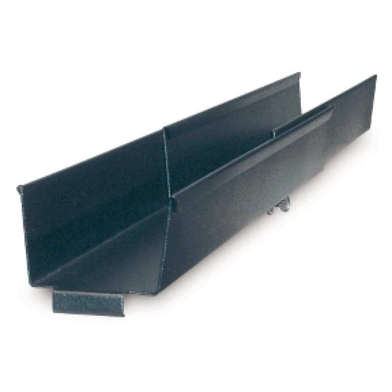 APC AR8008BLK seitliche Rack-Kabelführung für NetShelter SX, Schwarz