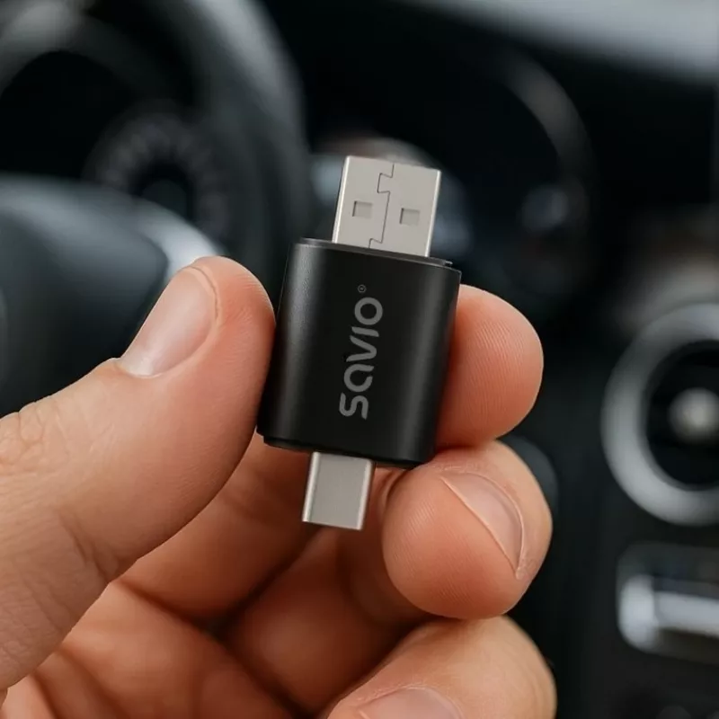 Savio TR-17 kabelloser CarPlay- und Android-Auto-Adapter