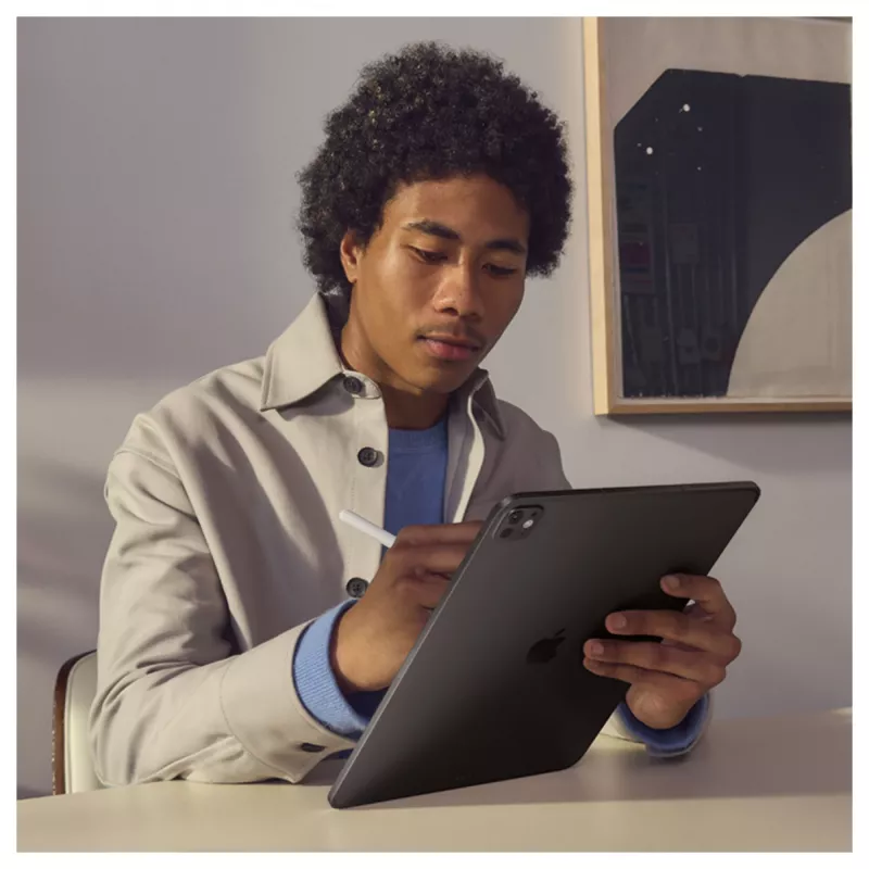 iPad Pro 11 M5, Space Black, 2TB, Wi-Fi + Cellular, Standardglas