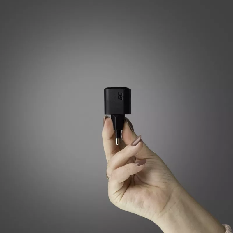 Ladegerät für Mobilgeräte Green Cell CHARGC06, USB-C 33W, Quick Charge 3.0, AC-Eingang 100–240V, schwarz