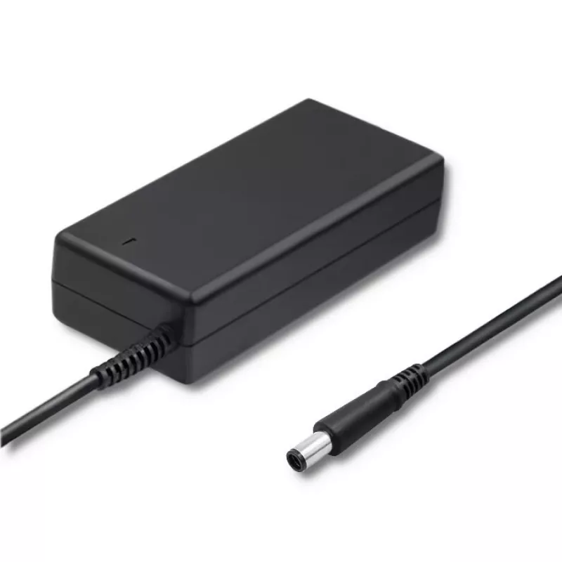 Qoltec 51519 (7,4 x 5,0 mm + Pin) 65 W 3,34 A 19,5 V AC-Ladegerät für Dell Notebooks