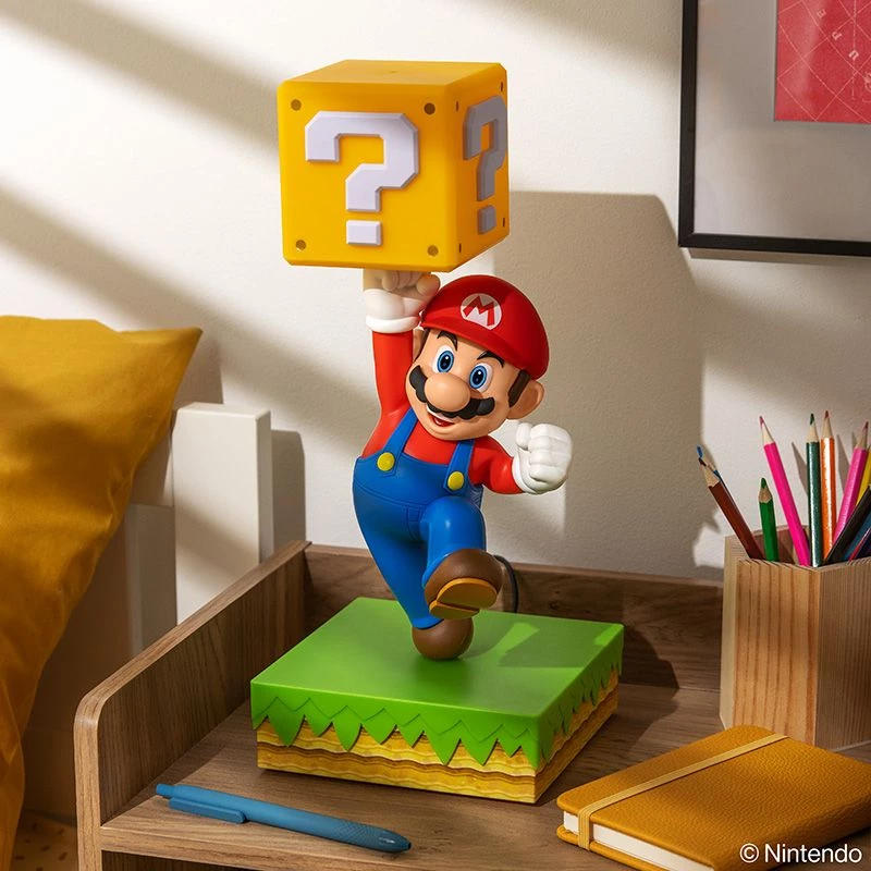 Tischlampe Paladone Super Mario Diorama Light — dekoratives beleuchtetes Diorama für Schreibtisch oder Regal