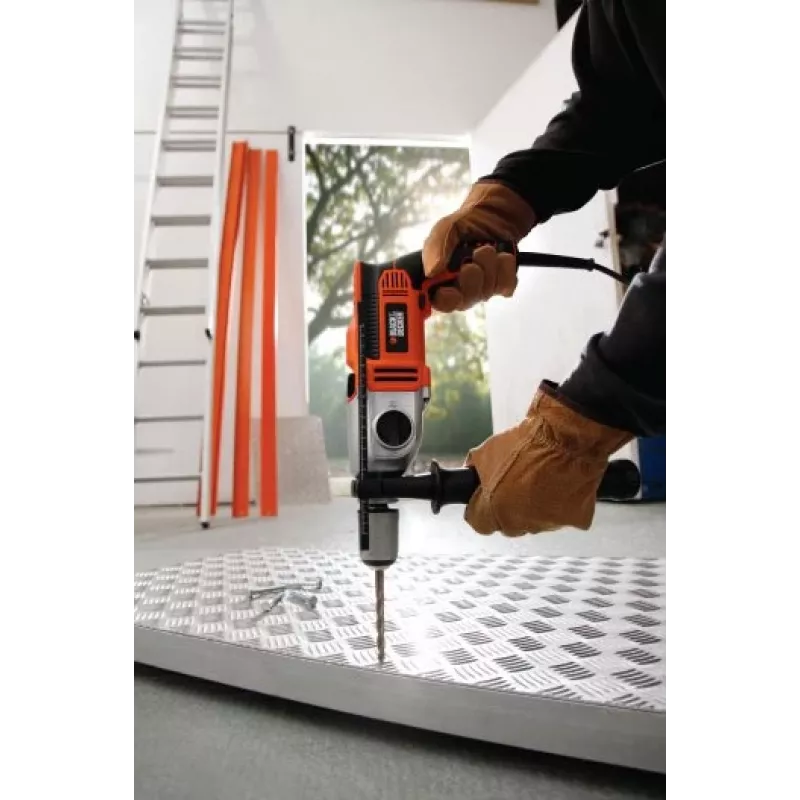 1100W 13mm BLACK+DECKER Schlagbohrmaschine