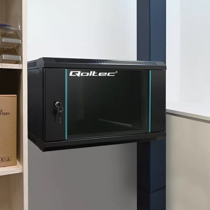 Qoltec 54465 19-Zoll-Wandschrank 6U, 600 x 370 x 600 mm, Tür aus gehärtetem Glas, SPCC-Stahl