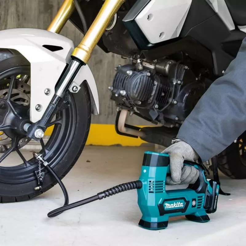 Makita MP100DZ Druckluftkompressor Batterie