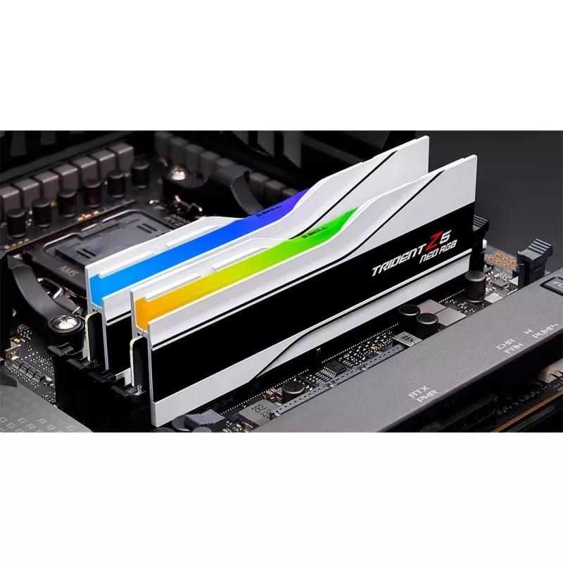 G.Skill Trident Z5 Neo RGB 32 GB (2x16 GB) DDR5-6000 CL28 Kit, Weiß