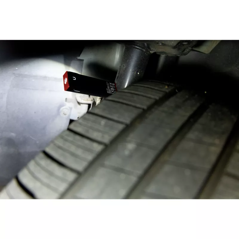 Wiha 45701 Handleuchte 800 lm, Schwarz, mit Boost-Funktion