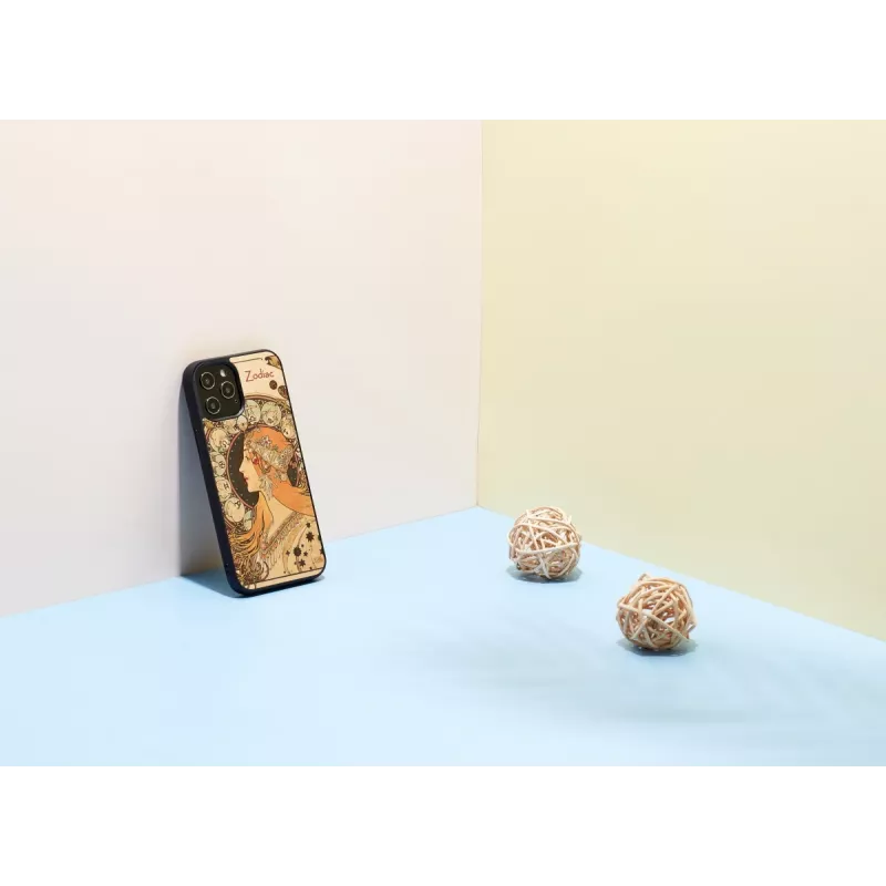 Handyhülle man and wood für iPhone 12 / 12 Pro — Zodiac Schwarz
