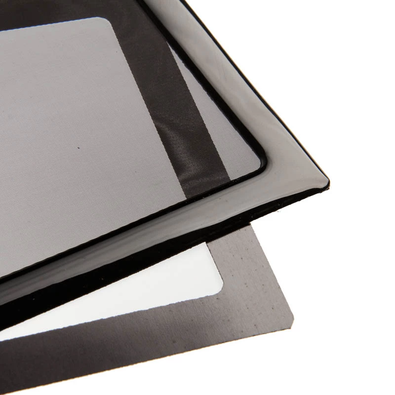 Staubfilter für 240-mm-Radiatoren DEMCiflex DF0031 — schwarzer Rahmen und schwarzes Mesh
