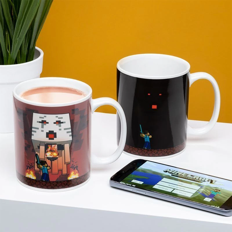 Paladone Minecraft Nether Heat Change Mug