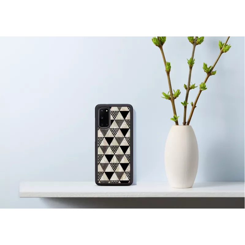 iKins Schutz-Handyhülle für Samsung Galaxy S20 – Pyramidenstruktur, schwarz