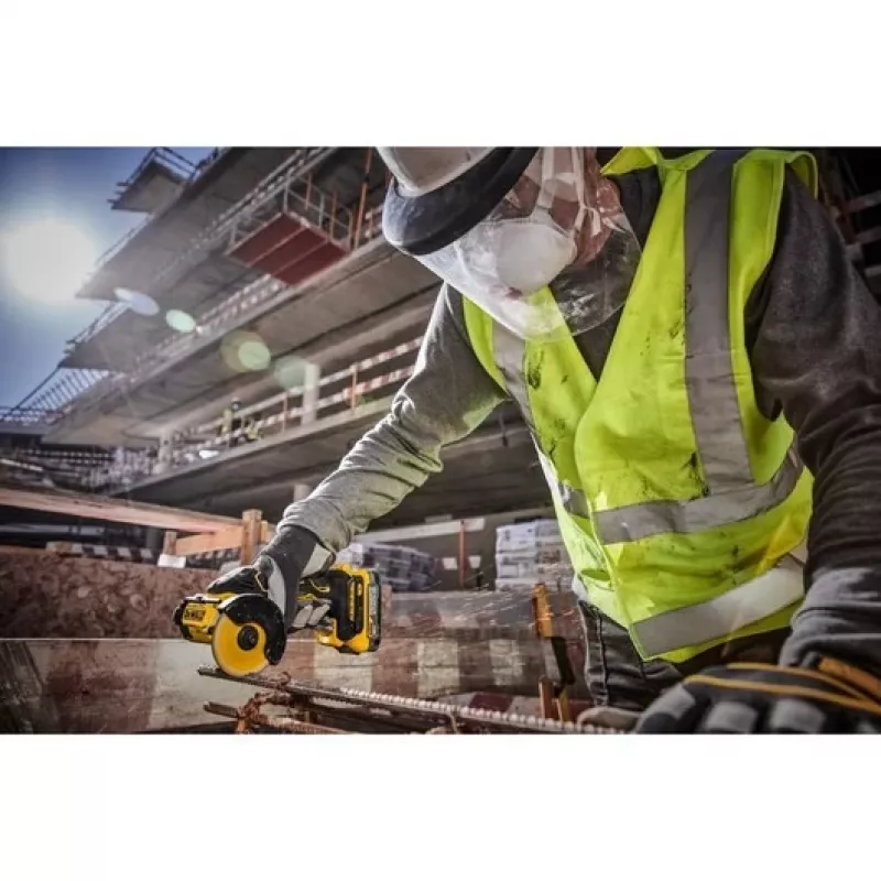 DeWALT DCS438N-XJ 18V XR bürstenloser Akku-Multimaterialschneider, 76 mm, ohne Akku und Ladegerät