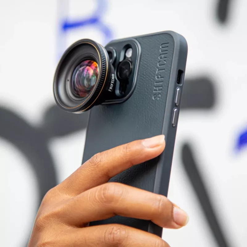 ShiftCam AC-CA-14PR-CH-EF Kamera-Schutzhülle mit Objektivhalterung für iPhone 14 Pro, MagSafe, Anthrazit