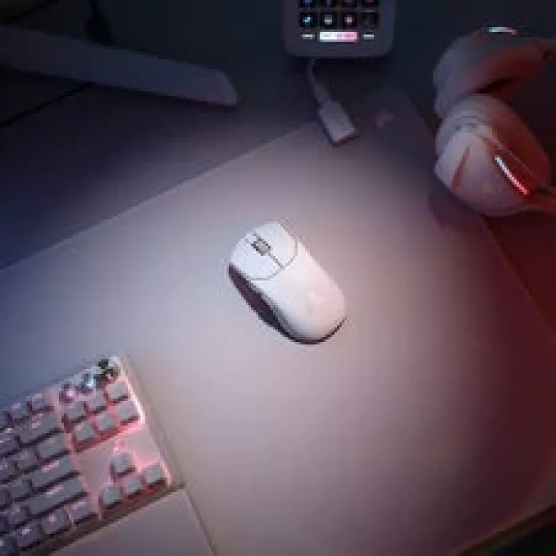 Corsair SABRE v2 PRO Ultralight kabellose Gaming-Maus, Weiß