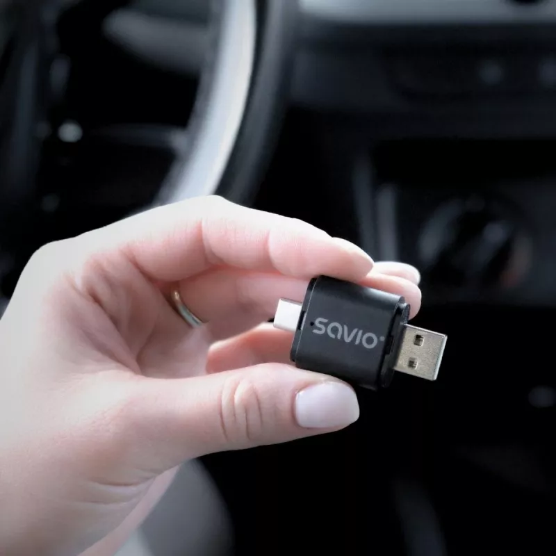Savio TR-17 kabelloser CarPlay- und Android-Auto-Adapter
