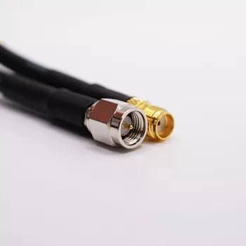 Externe Antenne Panorama C29SP-5SJ-CELL – 5 m Kabel, SMA-Stecker auf SMA-Stecker, Unterstützung für Mobilfunkfrequenzen