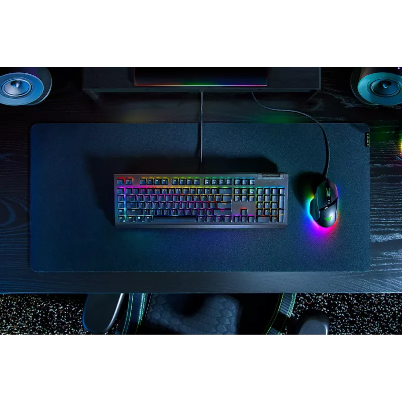 Razer BlackWidow V4 X kabelgebundene Gaming-Tastatur, Kyrillisch, Yellow Switches, Schwarz
