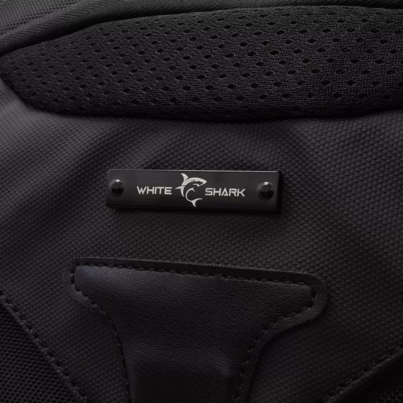White Shark GBP-013 Defender Gaming-Rucksack, Schwarz