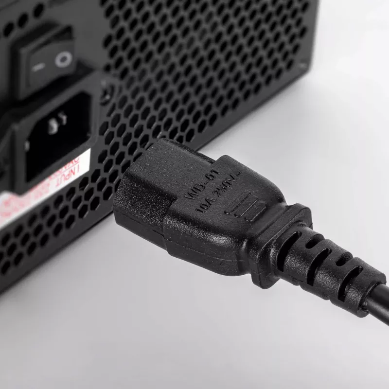 Akyga AK-UP-06 Server-Netzkabel IEC C14 auf C15, 1,8 m, schwarz