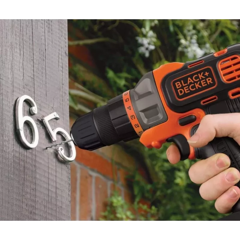 Black & Decker MT218KB Bohrmaschine 800 U/min Schwarz, Orange 1,46 kg