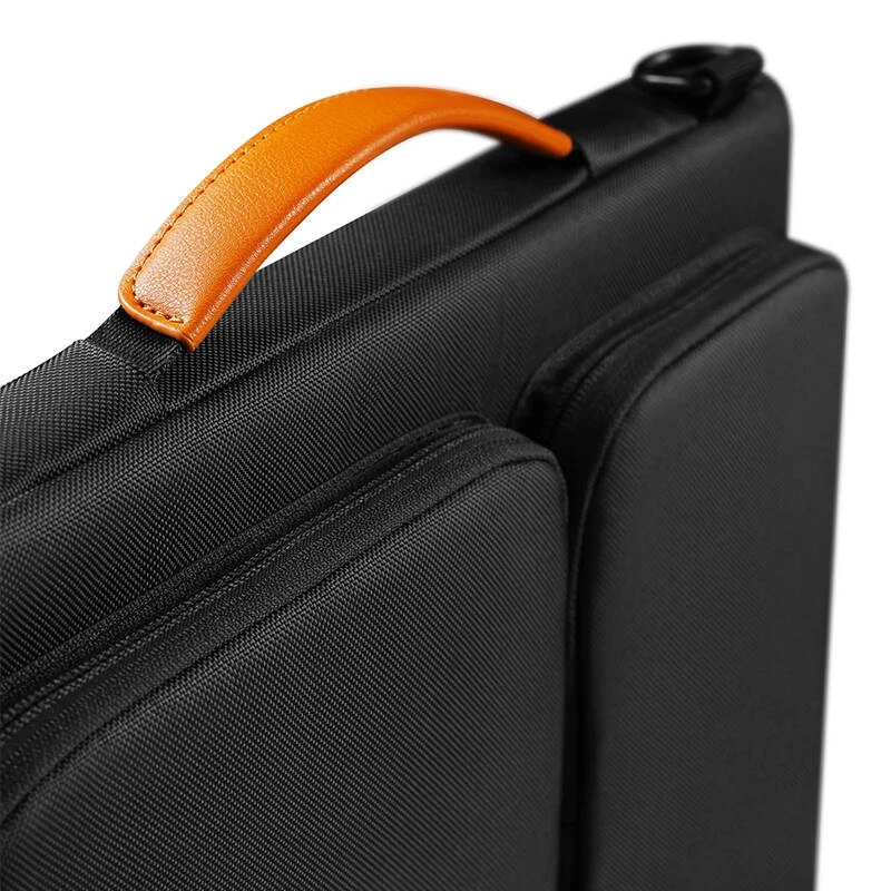 Laptop-Aktentasche Tomtoc Defender-A42 von Tomtoc (schwarz) – kompakte Schutzhülle für Notebooks