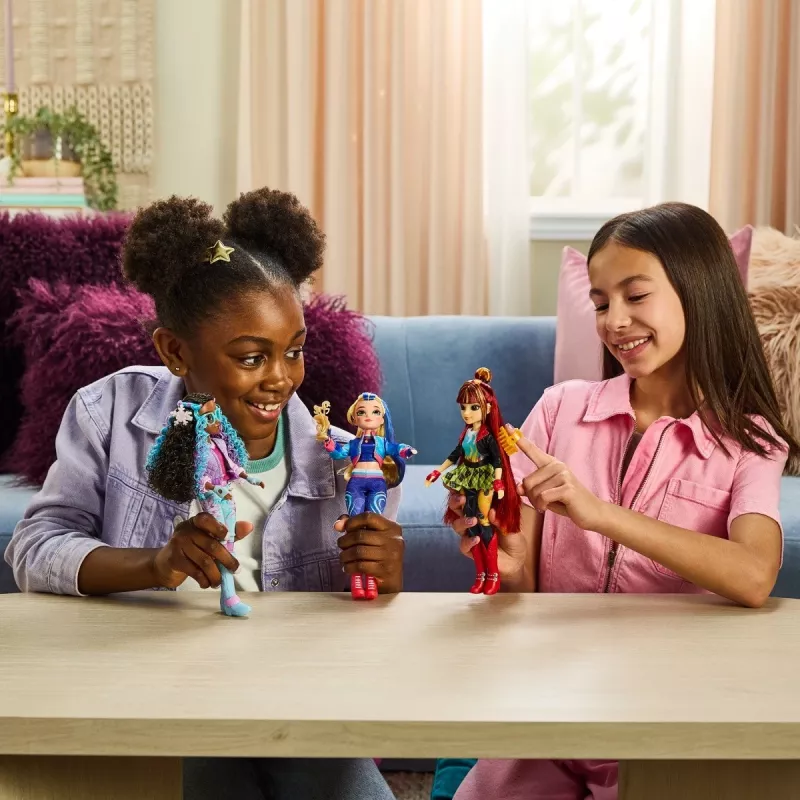 Modepuppe Spinmaster Unicorn Academy Ava Modell 6072649 – Modepuppe mit thematischem Outfit und Zubehör