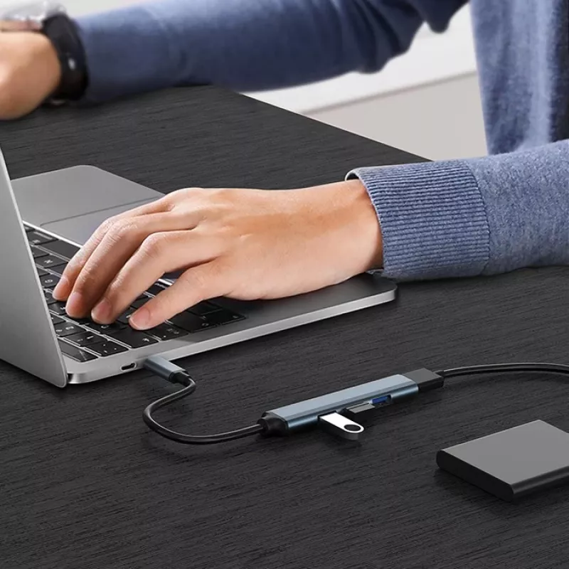 USB-Hub QOLTEC 53792, USB-C 3.1 auf 4 Ports (USB 3.0 x1, USB 2.0 x3)
