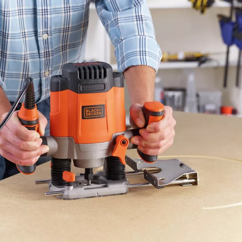 Black+Decker KW1200E Oberfräse, 1200 W, 8.000–28.000 U/min
