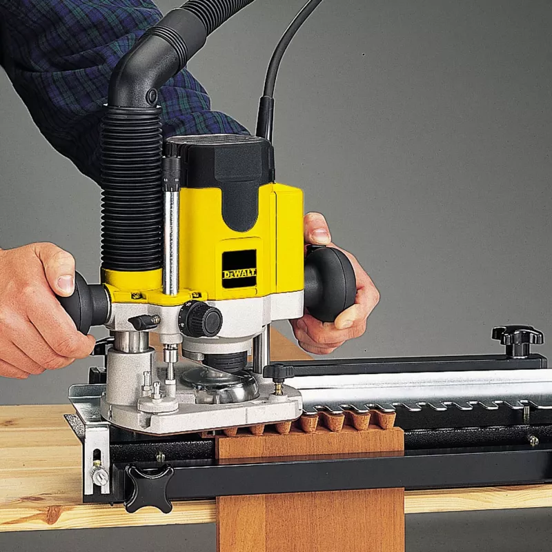 DeWALT DW622KT Oberfräse, 1400 W, in TSTAK Box