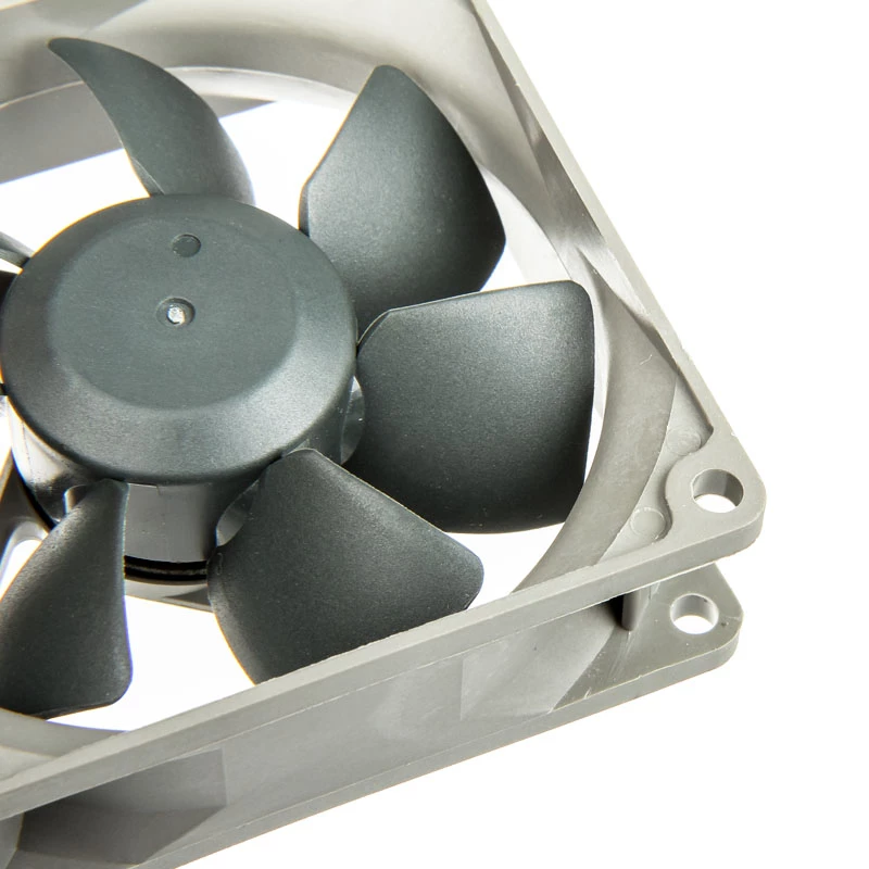 Noctua 80 mm Gehäuselüfter NF-R8 REDUX-1800, 1800 U/min, 53,3 CFM, 17,1 dB, 3-Pin, 12 V