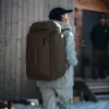 Thule 5157 Roundtrip Rollender Ski- und Snowboard-Boots-Rucksack 60L Deep Khaki