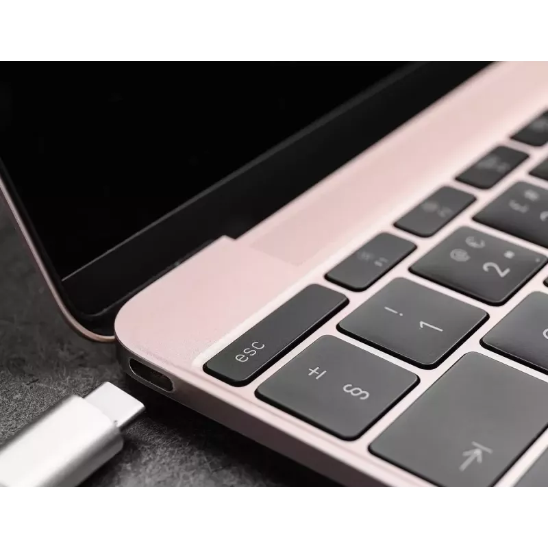 D-Link 6-in-1 USB-C Hub mit HDMI/Kartenleser/Power Delivery
