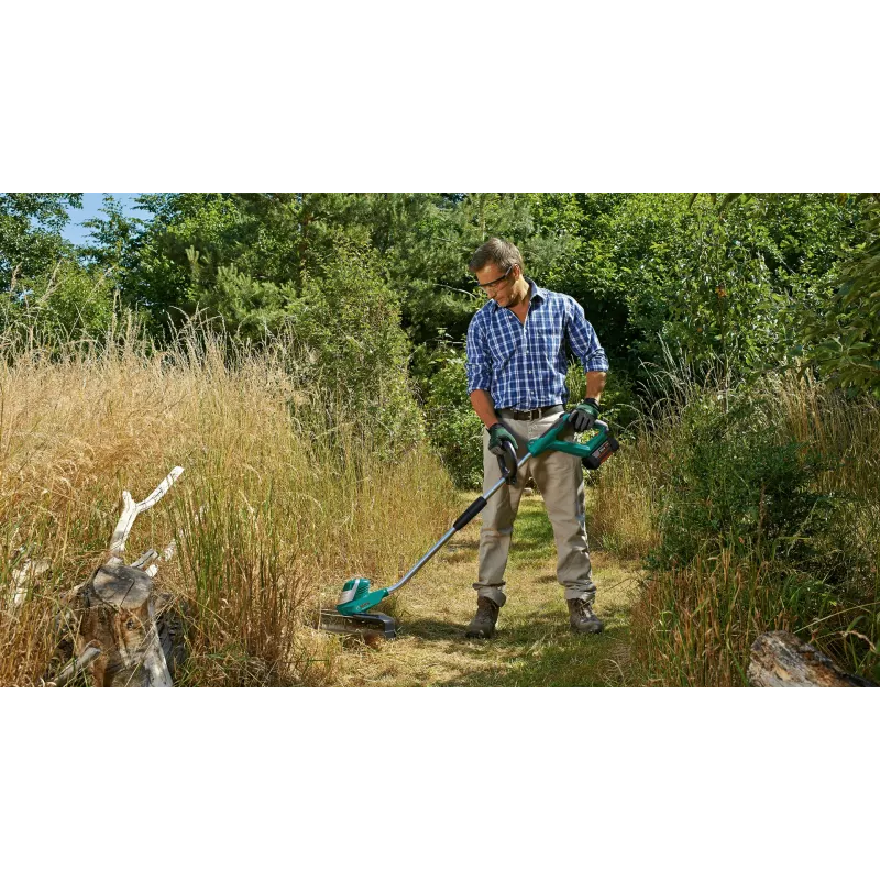 Bosch AdvancedGrassCut 36 Akku-Rasentrimmer, 36 V, 30 cm, Nylonfaden, Teleskopstiel, verstellbarer Zweithandgriff, 2,9 kg, ohne Akku und Ladegerät, Grün/Schwarz