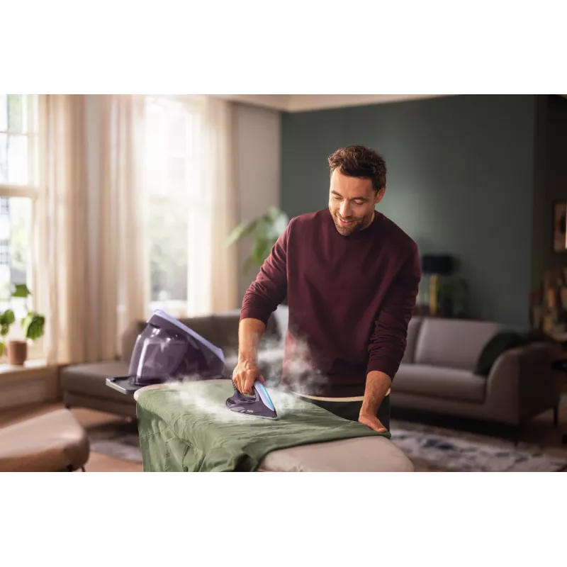 Philips PerfectCare PSG7050/30 Dampfbügelstation, 2100 W, 1,8 l Wassertank, 8 bar, 120 g/min Dauerdampf, 600 g/min Dampfstoß, violett