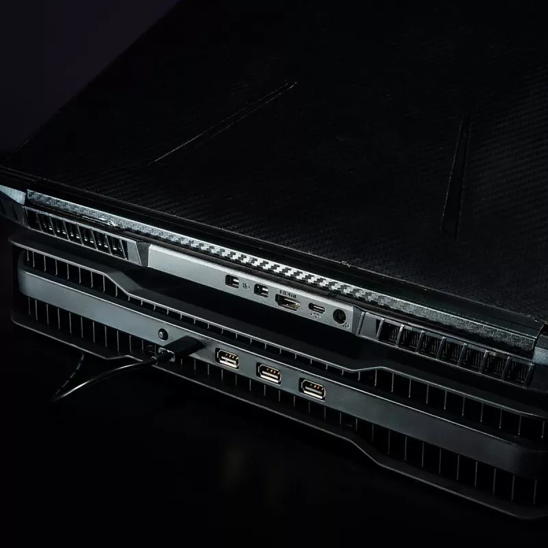 Cooler Master NotePal X150 Spectrum Notebook-Kühler bis 17 Zoll, mit 4-Port-USB-Hub